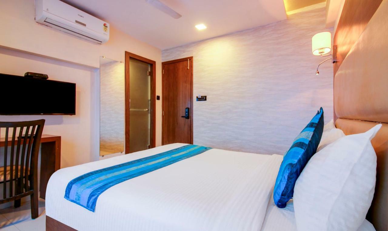 Hotel Oxford มุมไบ ภายนอก รูปภาพ