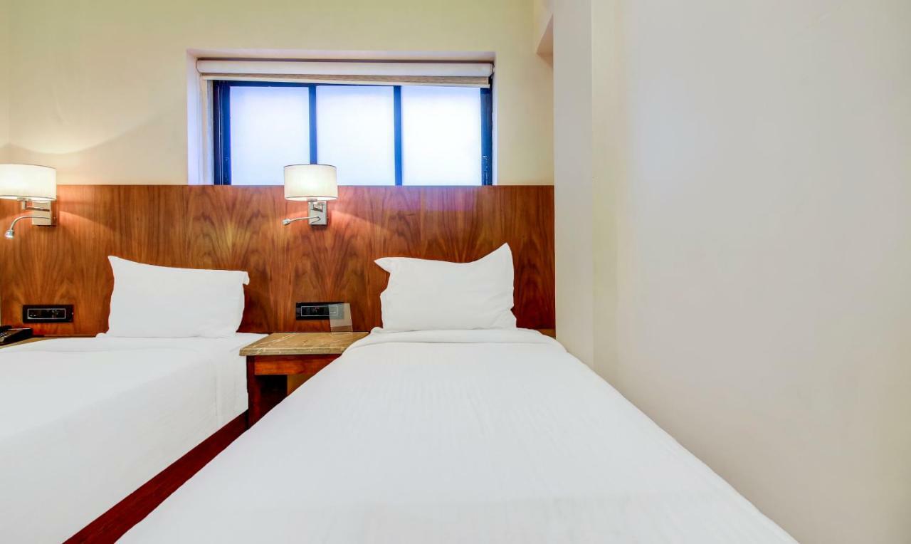 Hotel Oxford มุมไบ ภายนอก รูปภาพ